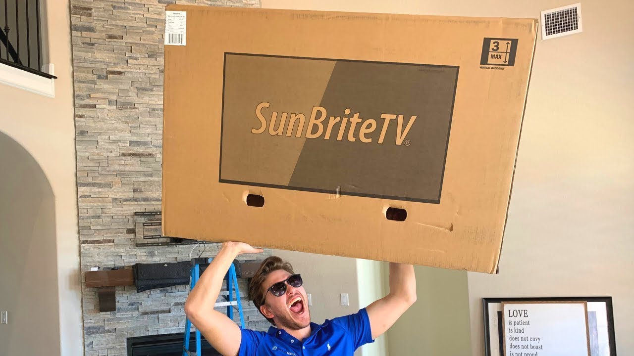 Sunbrite 4K outdoor Tv on a Patio in Allen Texas